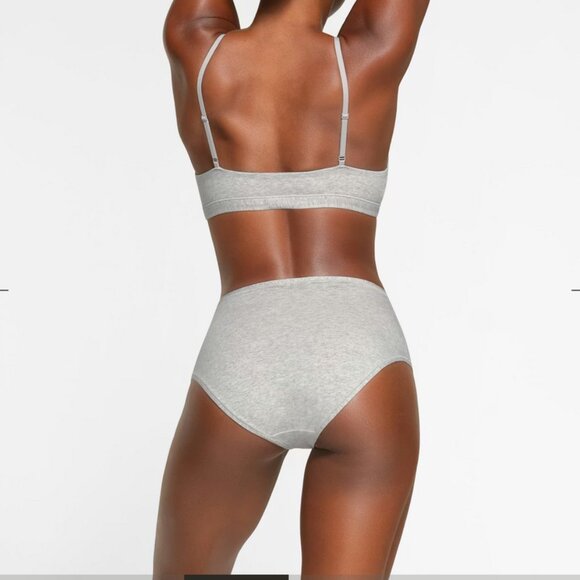 SKIMS Cotton Sleeveless Girls Scoop Bra1ette 2 Pack - Picture 3 of 7